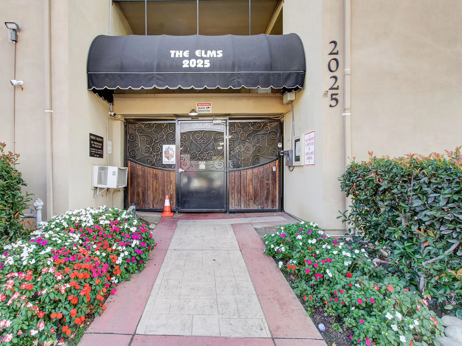 The Elms Apartments at 28th St — Photo 3