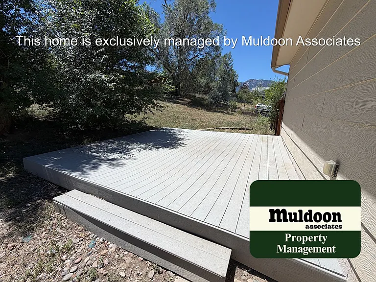 4430 Drummond Cir — Photo 18