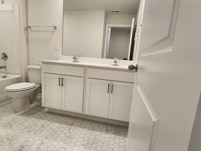 Shared bathroom 2nd level