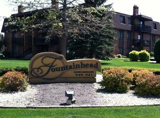 931 W Glen Park Ave APT 207, Griffith, IN 46319