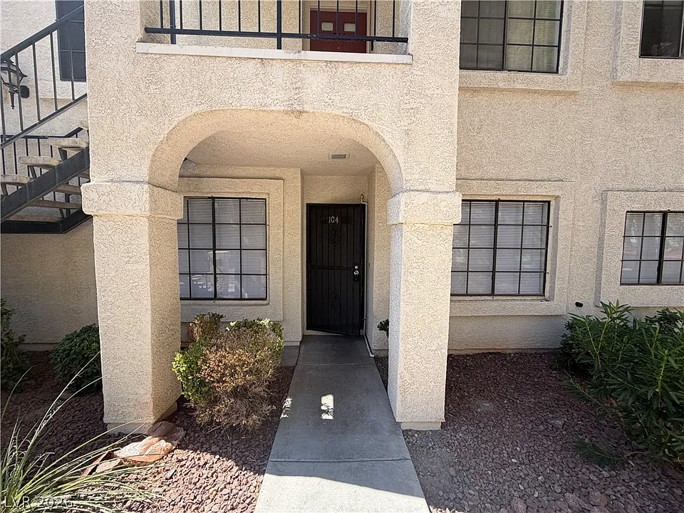 4736 Nara Vista Way #104