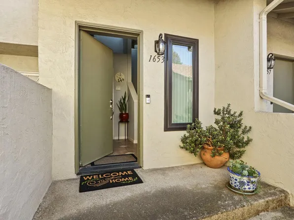 1653 W Swain Rd, Stockton, CA 95207