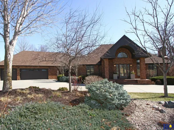 3300 S 91st St, Lincoln, NE 68520