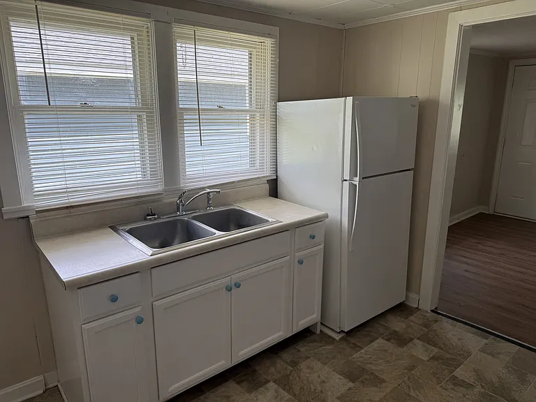 2306 Bay St #1 — Photo 6