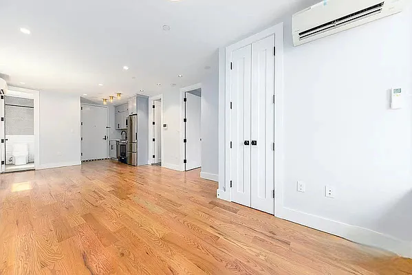 Rented by Rennit Inc. | media 3