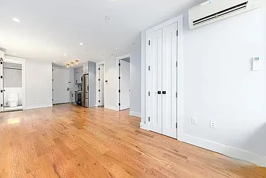 Rented by Rennit Inc.