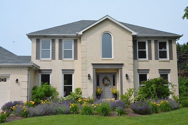 2nd image of 8434 Kentwood Ct