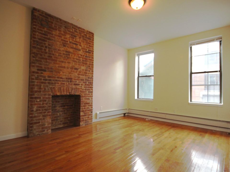 1st image of 97 N 1st St APT 3R