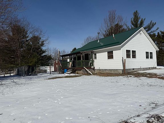 3rd image of 944 W Mahoney Rd