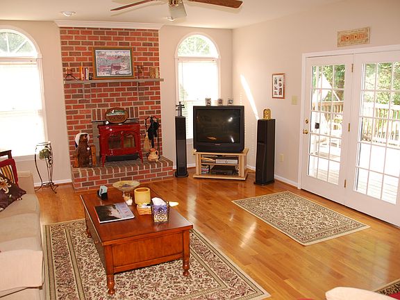 Family Room w/out to Deck