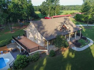 425 Willow Springs Ln, Social Circle, GA 30025