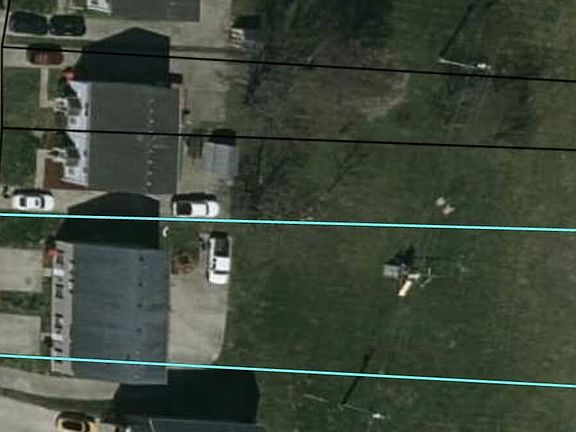 3rd image of 332 E Oak St