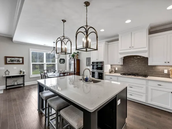 224 Mary Locke Ct, Elgin, SC 29045
