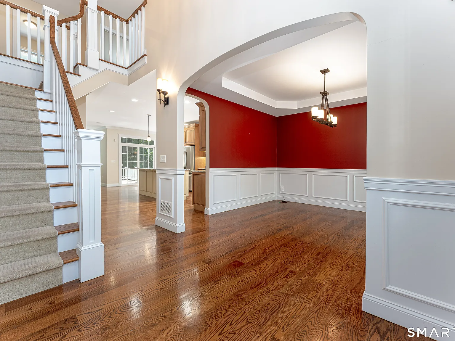 3 bed, 2.5 bath, 2344 sqft, $4,600 — Photo 2