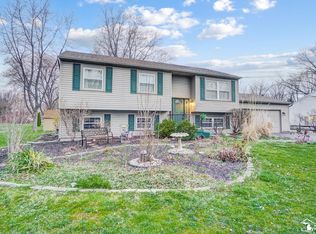 3116 W Smith Rd, Lambertville, MI 48144