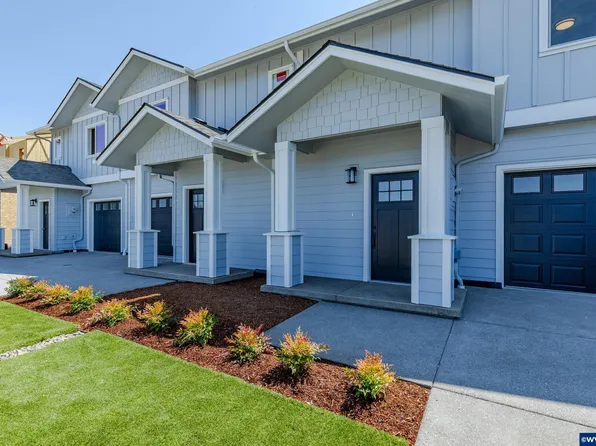 729 Periander Way, Harrisburg, OR 97446