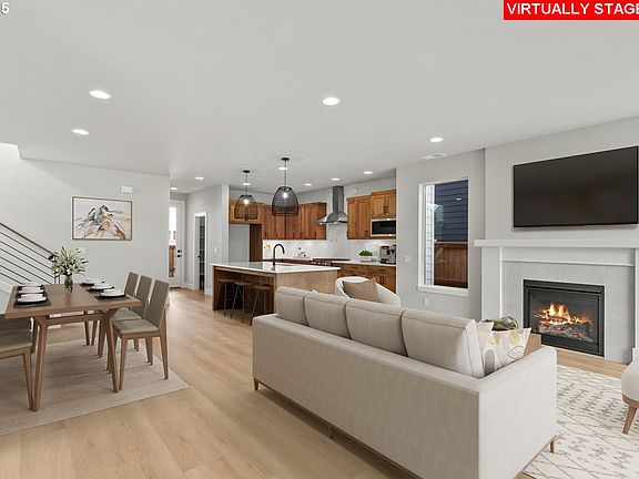 3rd image of 8276 SE Orion Ln
