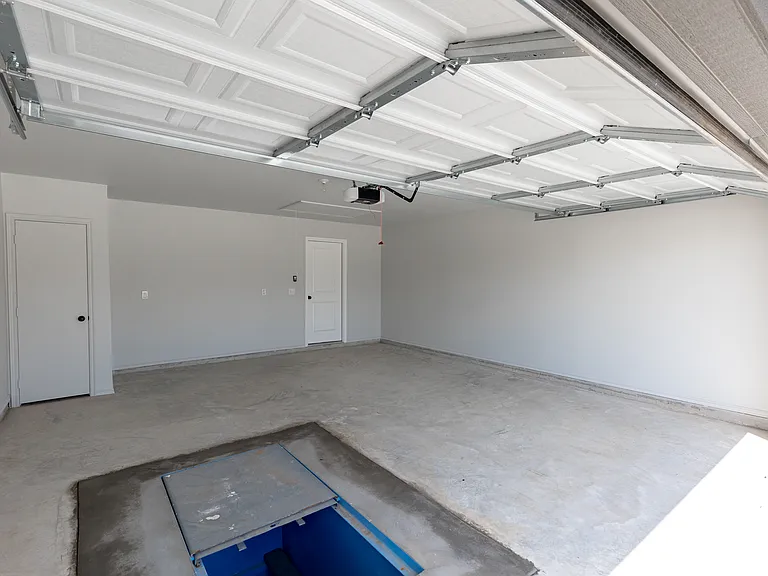 2324 SW 90th Pl — Photo 15