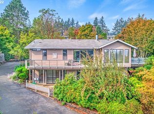 192 NW Walnut Ave, Dundee, OR 97115