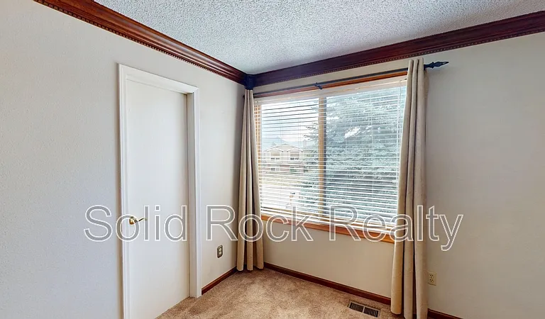 6713 Fredrick Dr — Photo 9