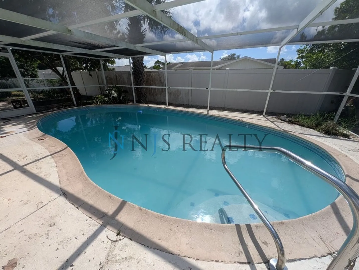 Stunning 3/2/1 1452 Sq. Ft. home with a private POOL!! Large open floorplan, recently updated! A ... — Photo 2