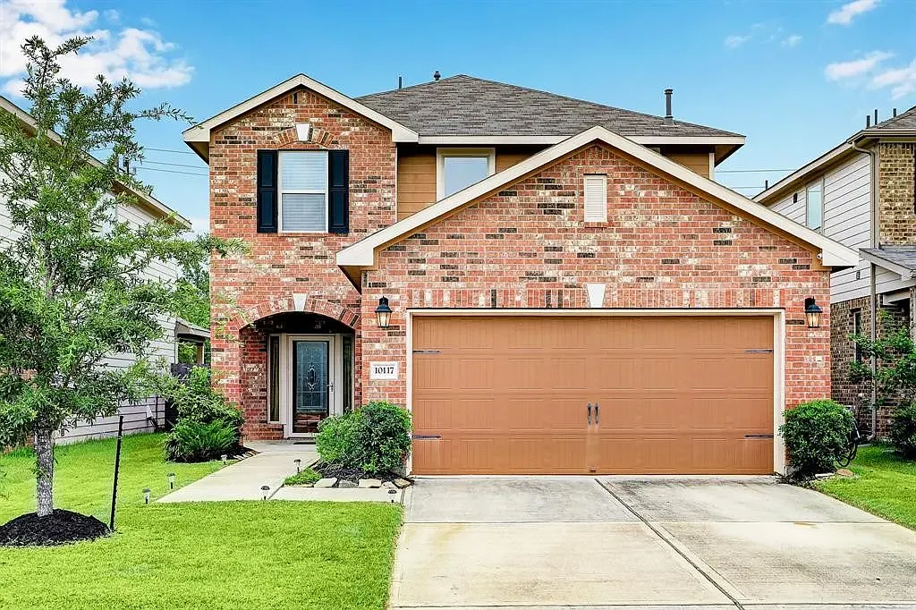 4 bed, 1843 sqft, $2,500 — Photo 1