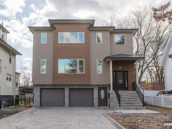 2nd image of 25 E Winant Ave