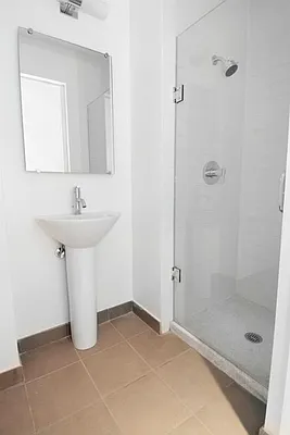 Rented by Brooklyn Bridge | media 9
