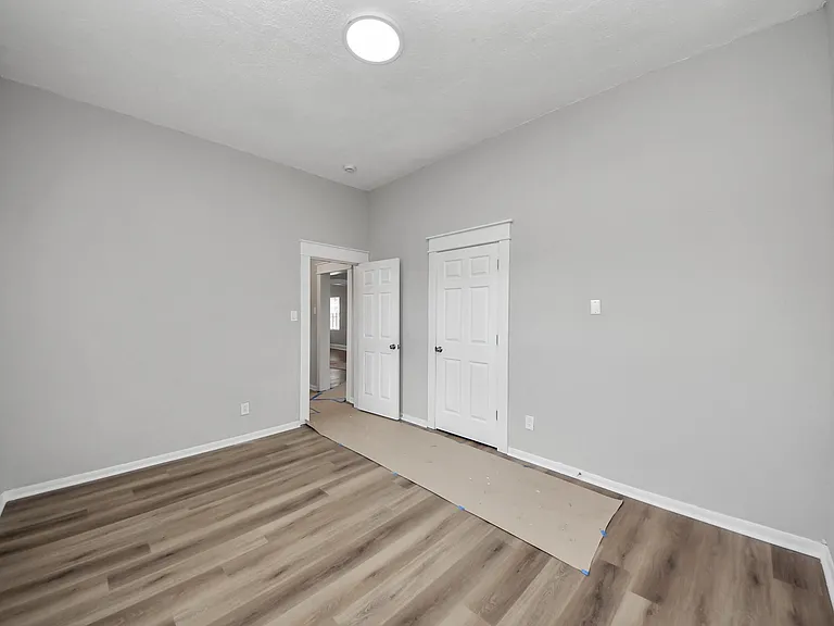 2102 Gray St #1 — Photo 17