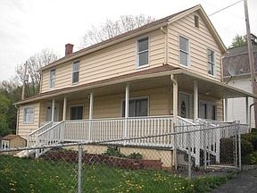 2nd image of 2110 3rd St