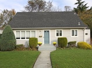 159 Byrd St, Oceanside, NY 11572