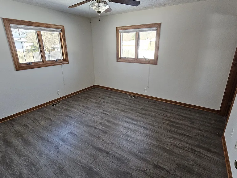 3824 E Diamond Ave — Photo 12