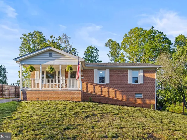 7221 Oak Dr, Reva, VA 22735