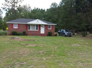 276 Old Laurinburg Rd, Hamlet, NC 28345