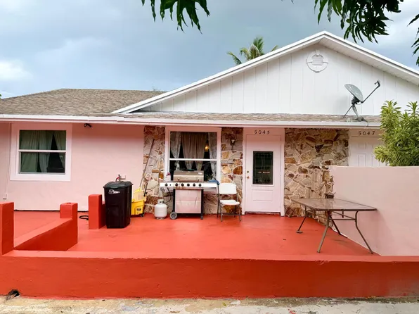 5045 SE DRIFTWOOD Avenue, Stuart, FL 34997