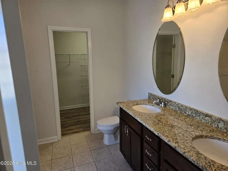 8133 Porters Crossing Way — Photo 12