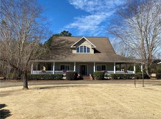 9 Stewart Rd, Seale, AL 36875