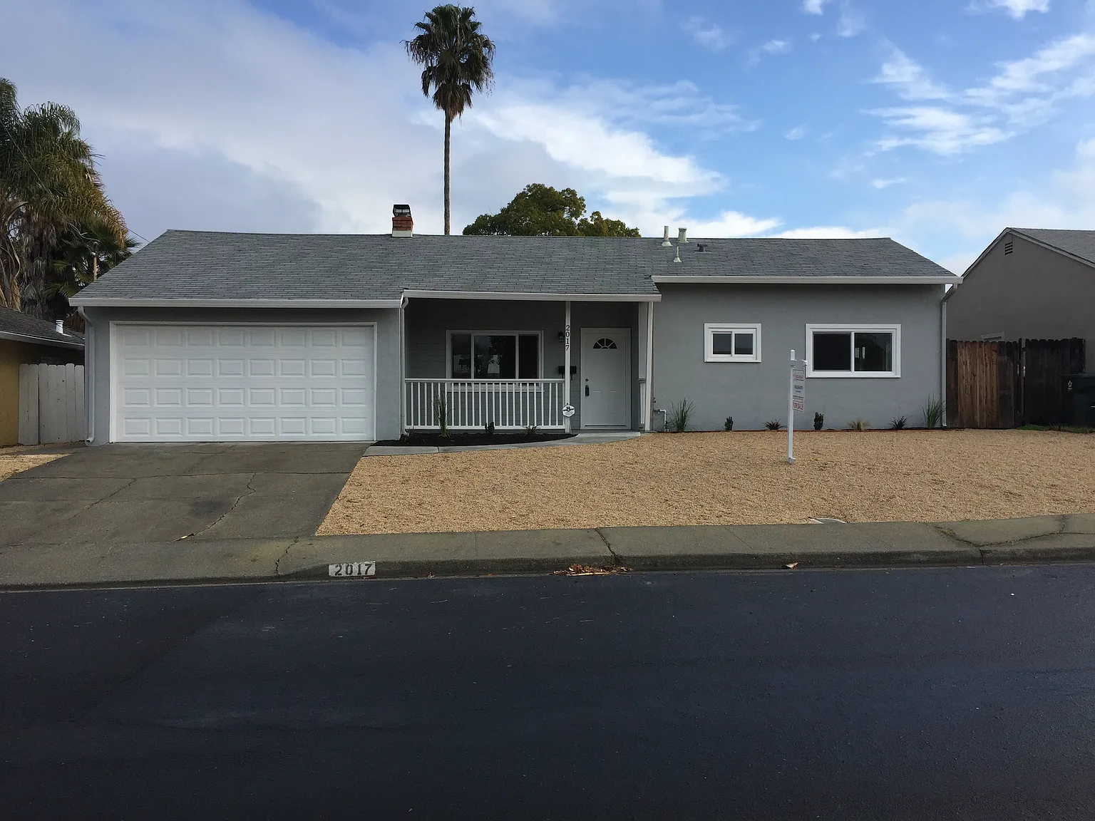 2017 Dennis Dr photo 1