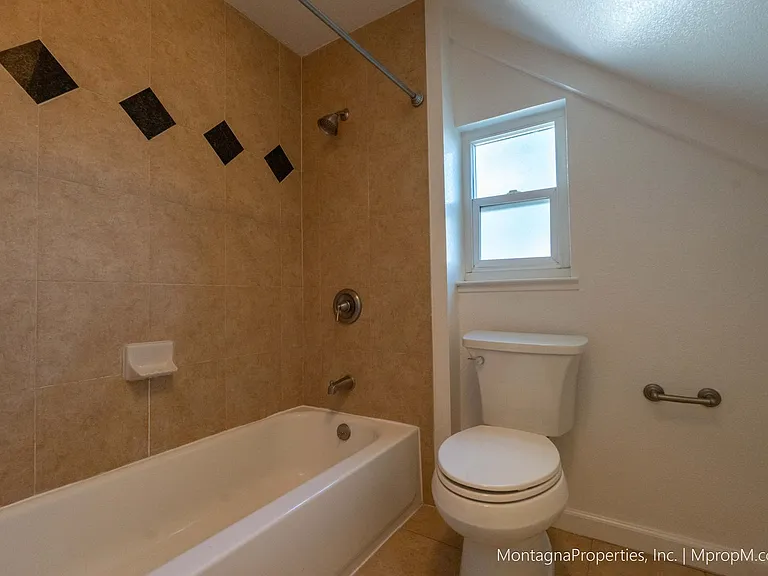 1461 Main St #1 — Photo 11