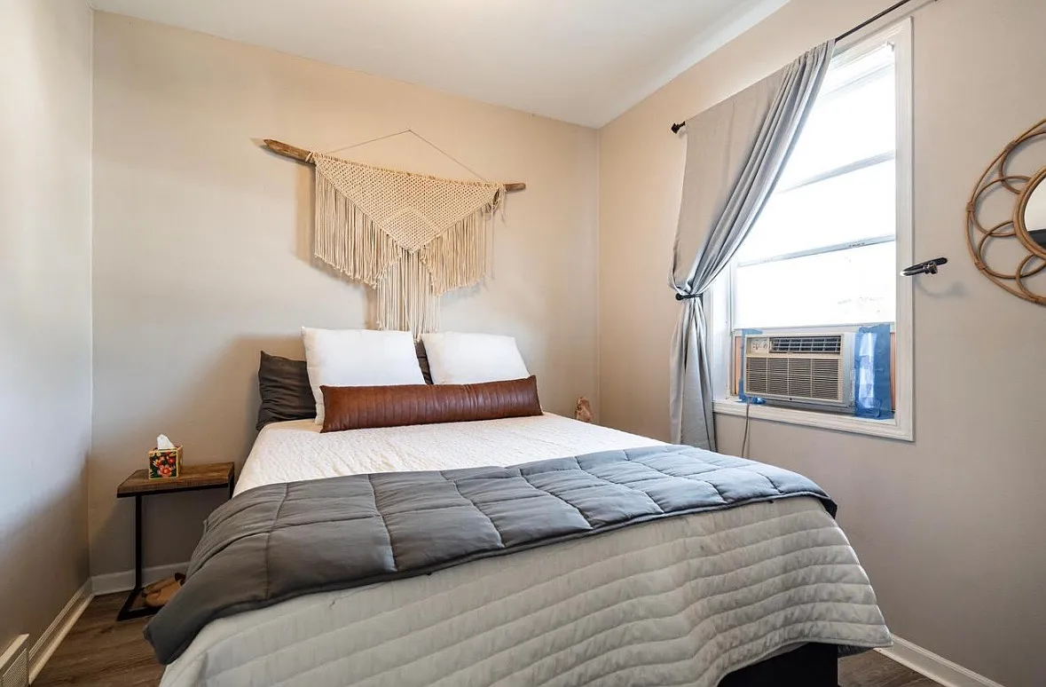 2 bed, 1066 sqft, $1,750 — Photo 4