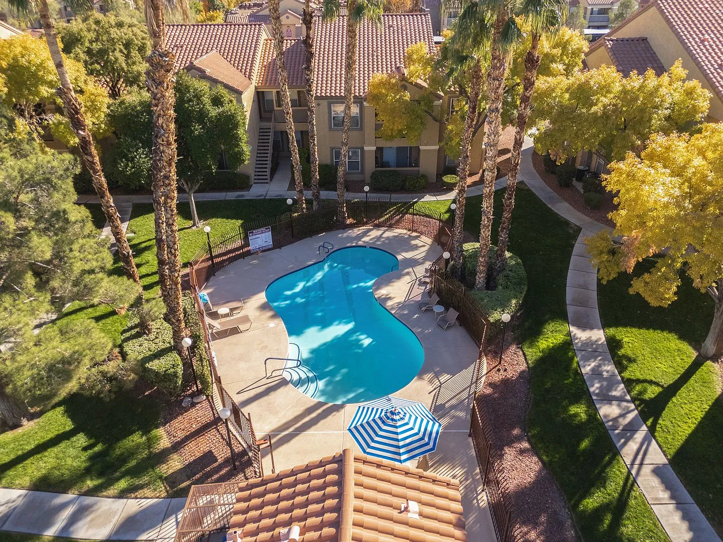 2nd floor 1br unit in gated Silverado Ranch community with pool — Photo 3