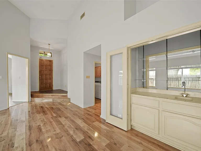 2923 Plantation Wood Ln — Photo 11