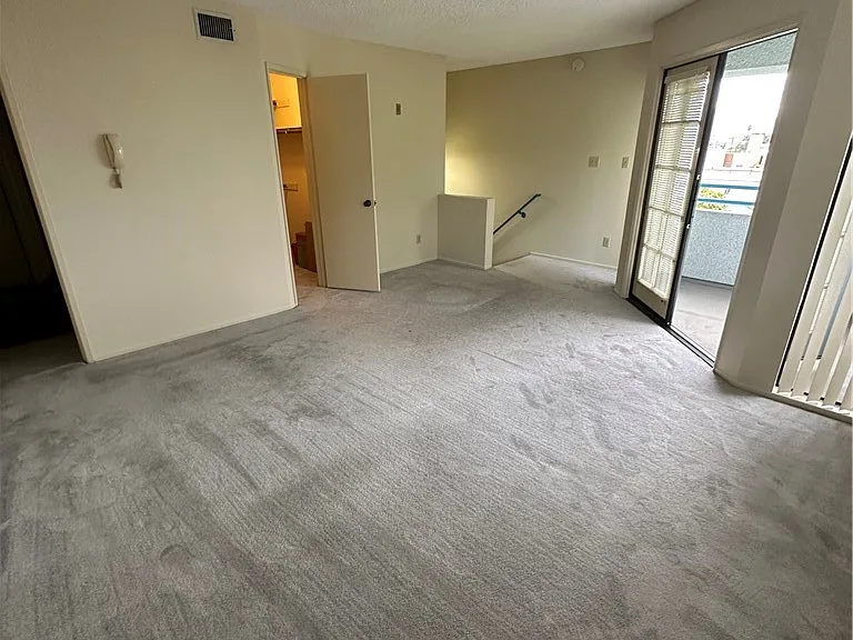 420 Milford St — Photo 27