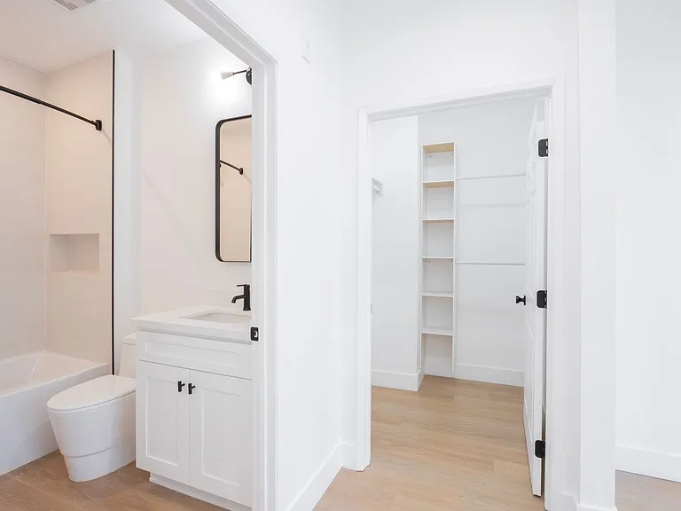 Welcome to 1616 Serrano Ave — Photo 29