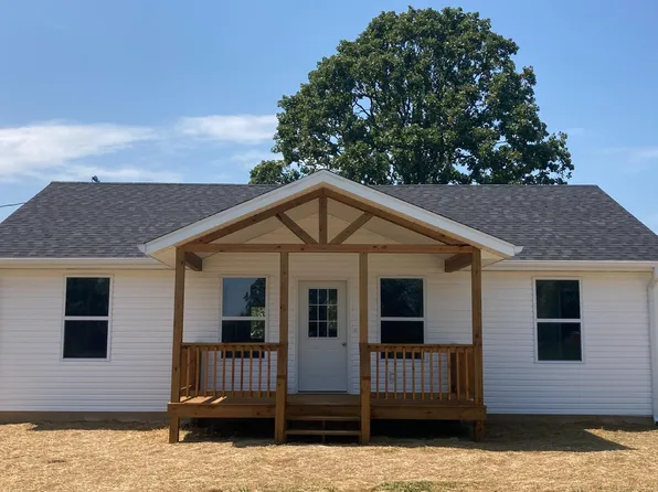 521 W Ventura Dr, Seymour, MO 65746