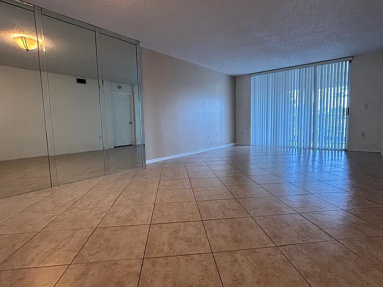 7866 Trent Dr — Photo 30
