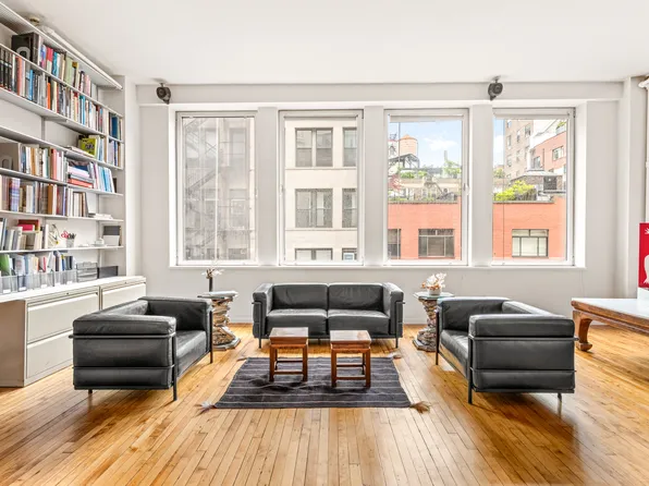 55 East 11th Street image 11 of 12