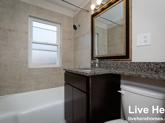 5th image of 2112 W Foster Ave APT 1S