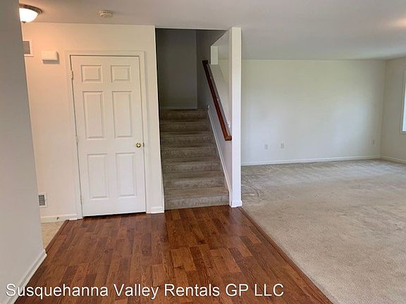 3rd image of 71 Crooked Dr