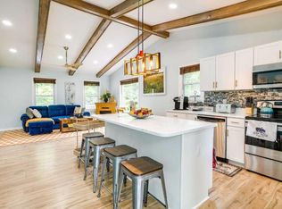 68 Skunk Hollow Ln, Front Royal, VA 22630